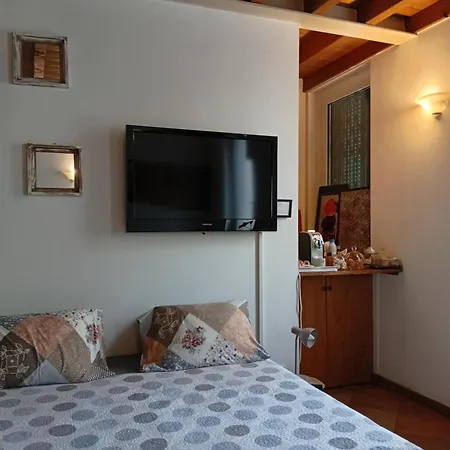 Del Bosco E Del Elimar فندق مبيت وإفطار 3*